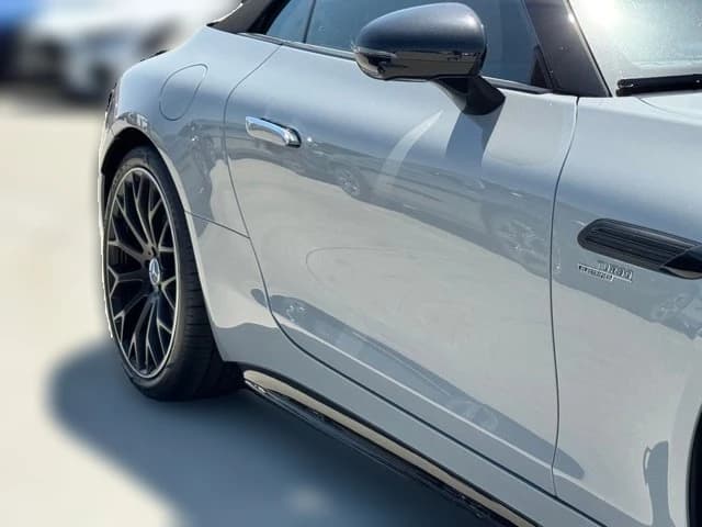 Mercedes-Benz SL AMG SL 43 Roadster 2025 — side view