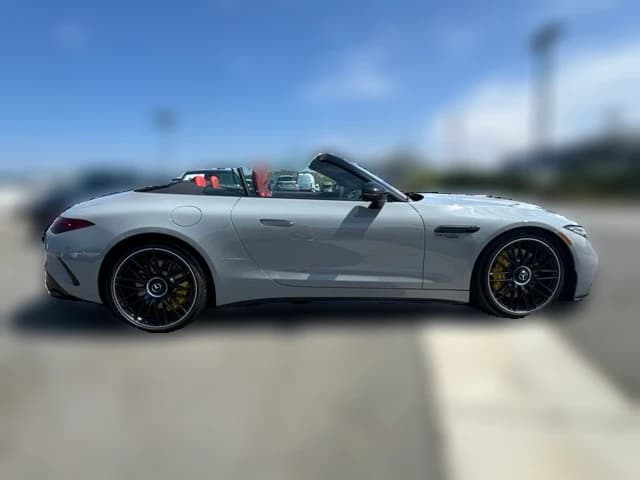 Mercedes-Benz SL AMG SL 63 Roadster 2027 — side view