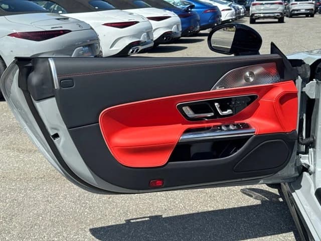 Mercedes-Benz SL AMG SL 63 Roadster 2027 — side view