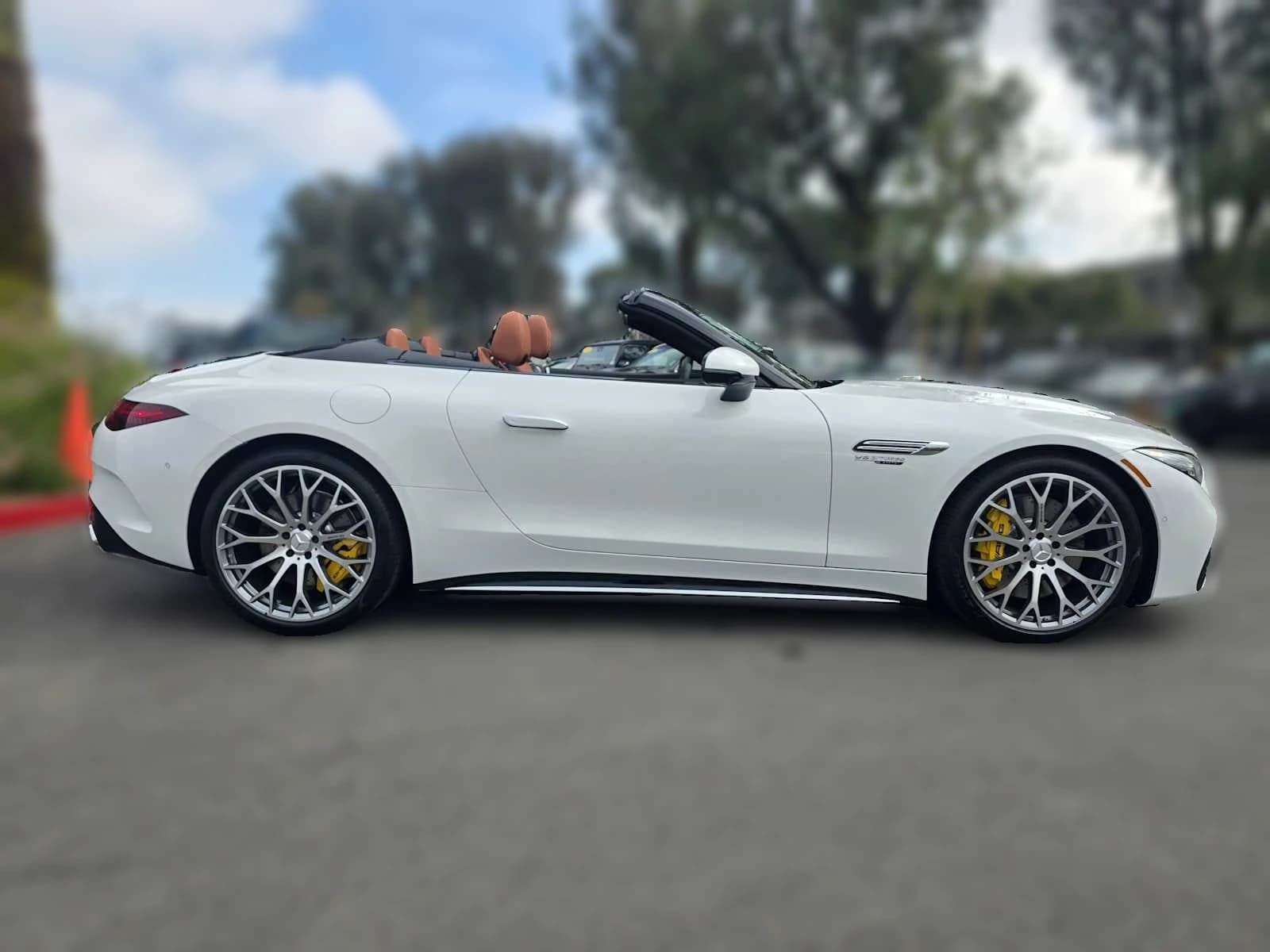 Mercedes-Benz SL AMG SL 63 Roadster 2026 — side view