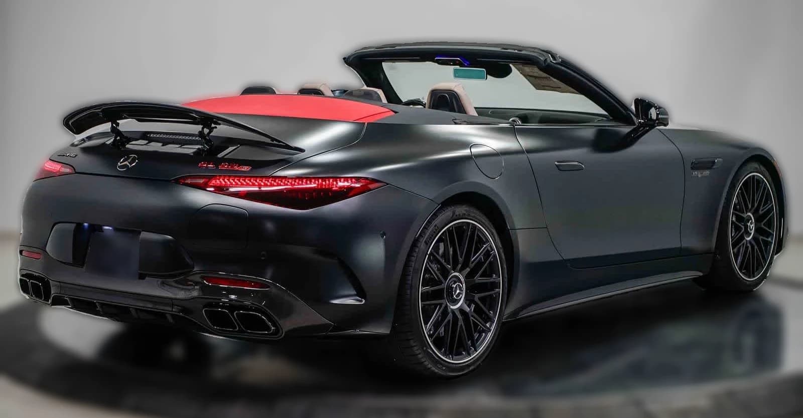Mercedes-Benz SL AMG SL 63 S E Performance Roadster 2026 — side view
