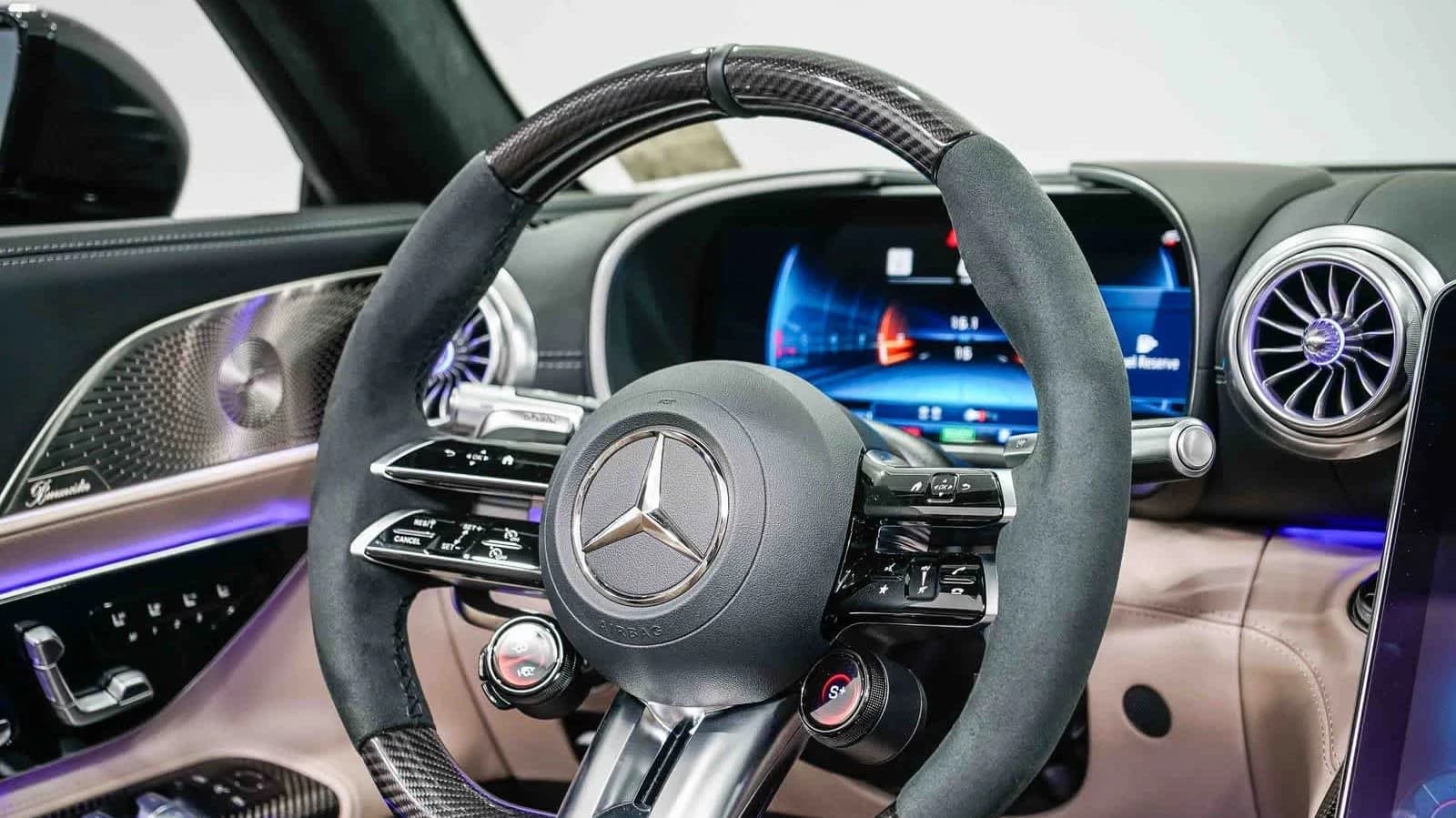 Mercedes-Benz SL AMG SL 63 S E Performance Roadster 2026 — side view