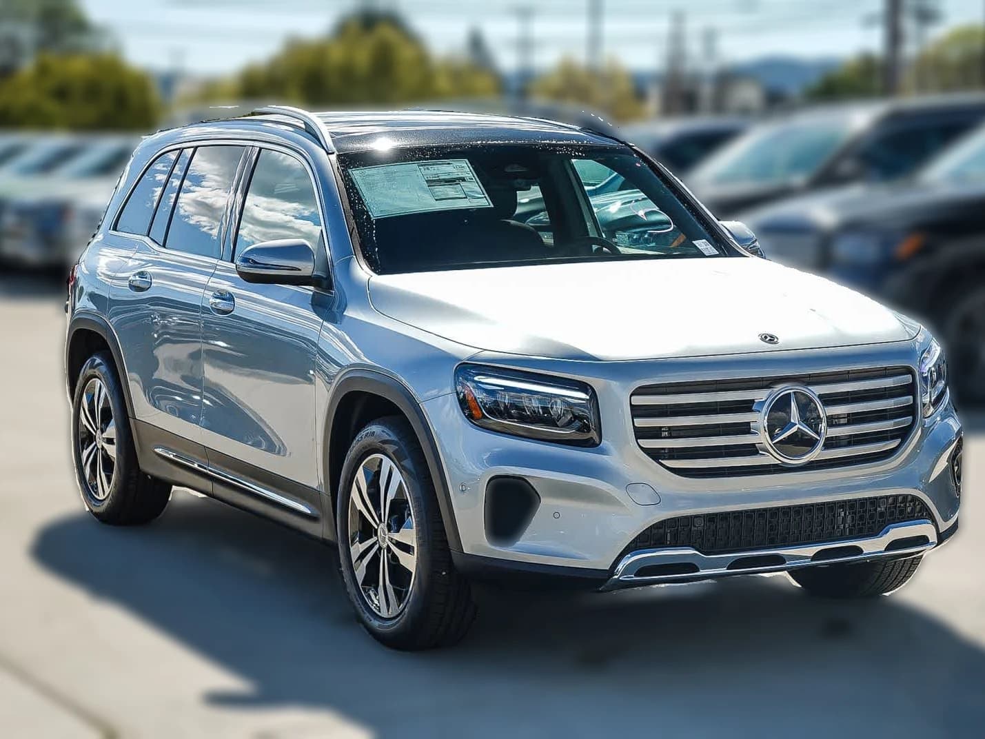 Mercedes-Benz GLB GLB 250 SUV 2026 — side view