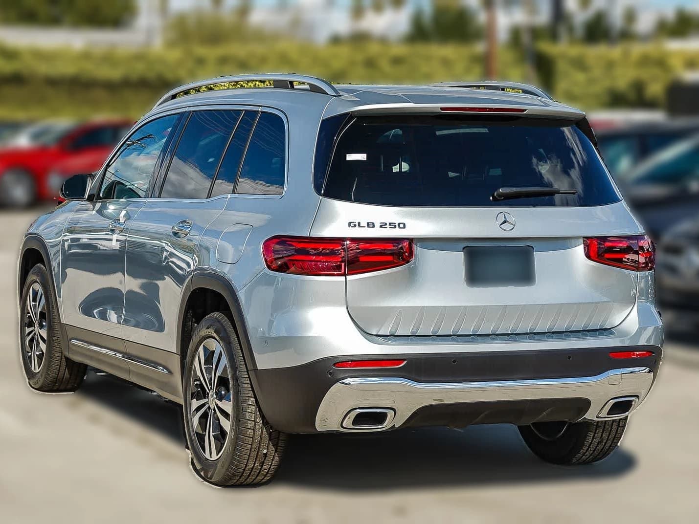 Mercedes-Benz GLB GLB 250 SUV 2026 — side view