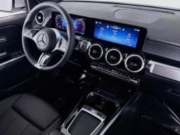 Mercedes-Benz GLB GLB 250 SUV 2026 — side view