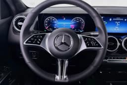 Mercedes-Benz GLB GLB 250 SUV 2026 — side view