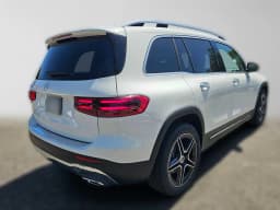 Mercedes-Benz GLB GLB 250 SUV 2026 — side view