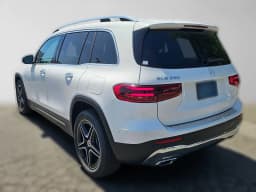 Mercedes-Benz GLB GLB 250 SUV 2026 — side view