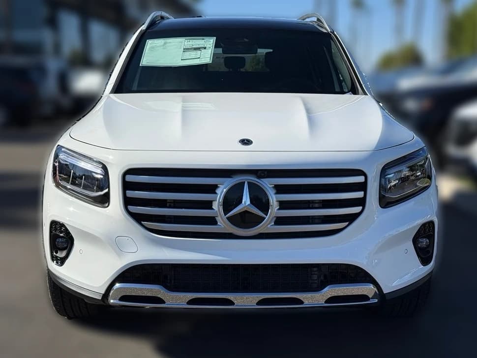 Mercedes-Benz GLB GLB 250 SUV 2026 — side view
