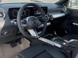 Mercedes-Benz GLB GLB 250 SUV 2026 — side view