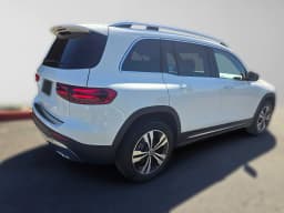 Mercedes-Benz GLB GLB 250 SUV 2026 — side view