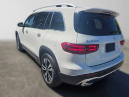 Mercedes-Benz GLB GLB 250 SUV 2026 — side view