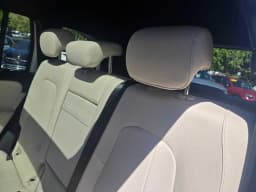 Mercedes-Benz GLB GLB 250 SUV 2026 — side view