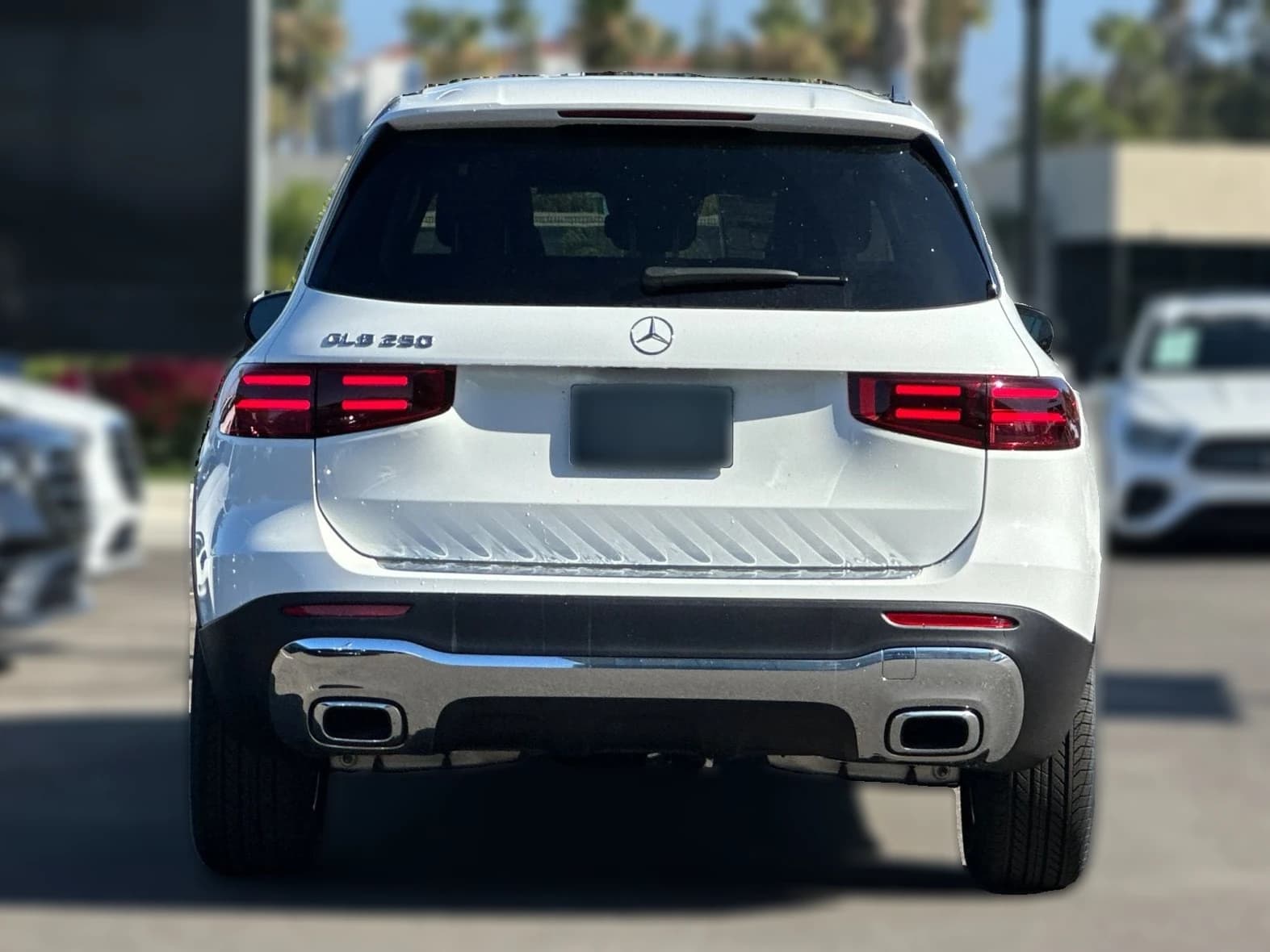 Mercedes-Benz GLB GLB 250 SUV 2026 — side view