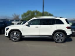 Mercedes-Benz GLB GLB 250 SUV 2026 — side view