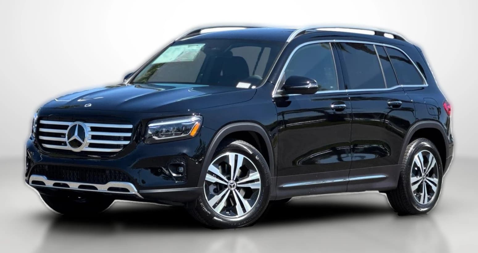 Mercedes-Benz GLB GLB 250 SUV 2026 — side view