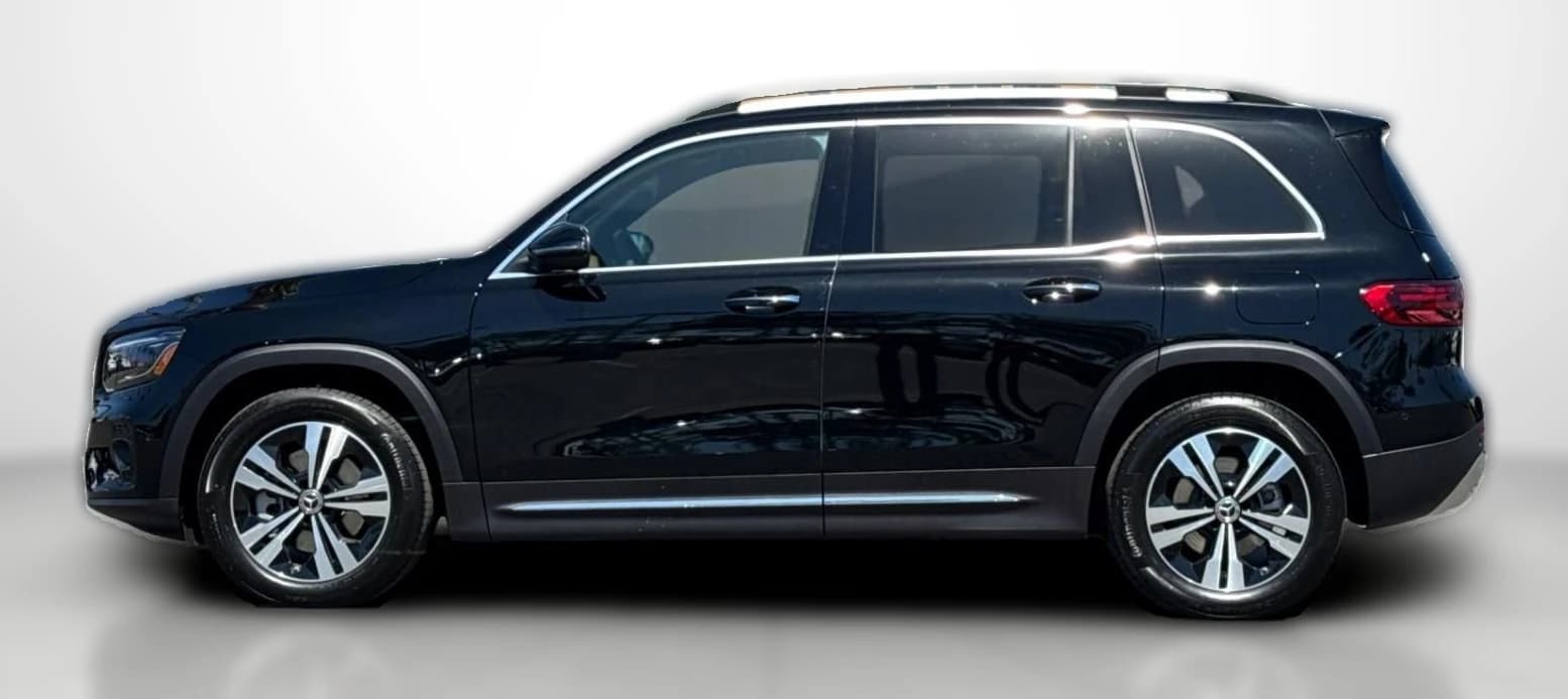 Mercedes-Benz GLB GLB 250 SUV 2026 — side view
