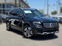 Mercedes-Benz GLB GLB 250 SUV 2026 — side view