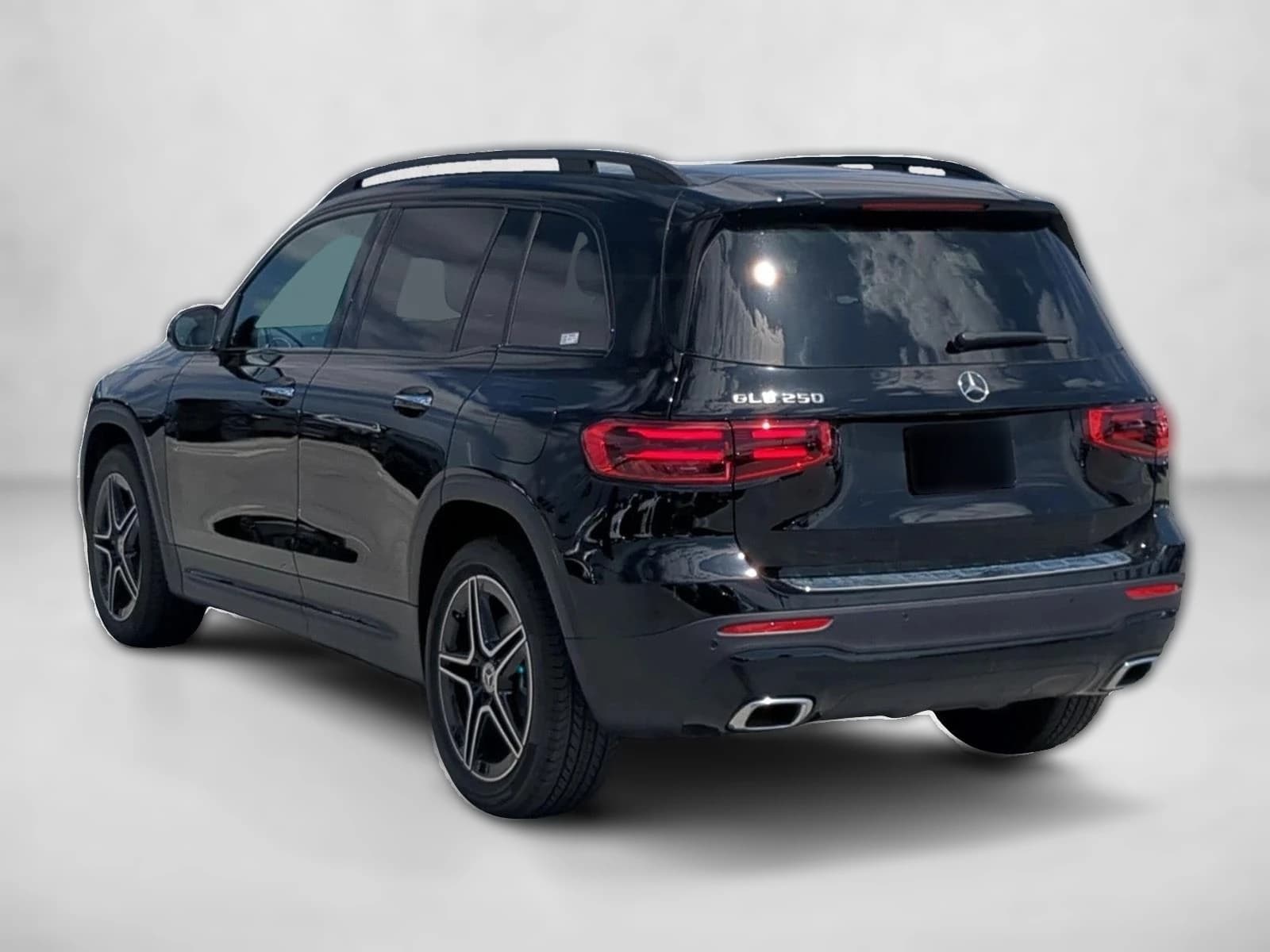 Mercedes-Benz GLB GLB 250 SUV 2026 — side view