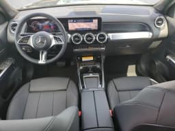 Mercedes-Benz GLB GLB 250 SUV 2026 — side view