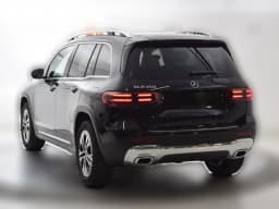 Mercedes-Benz GLB GLB 250 SUV 2026 — side view