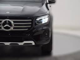 Mercedes-Benz GLB GLB 250 SUV 2026 — side view