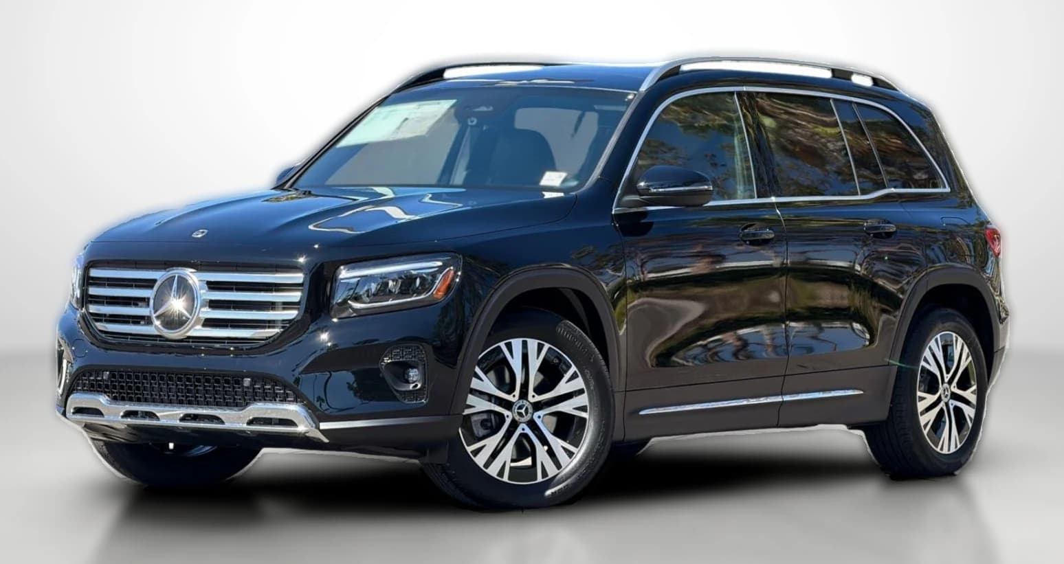 Mercedes-Benz GLB GLB 250 SUV 2026 — side view
