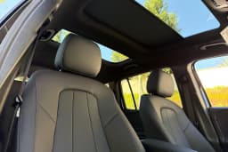 Mercedes-Benz GLB GLB 250 SUV 2026 — side view