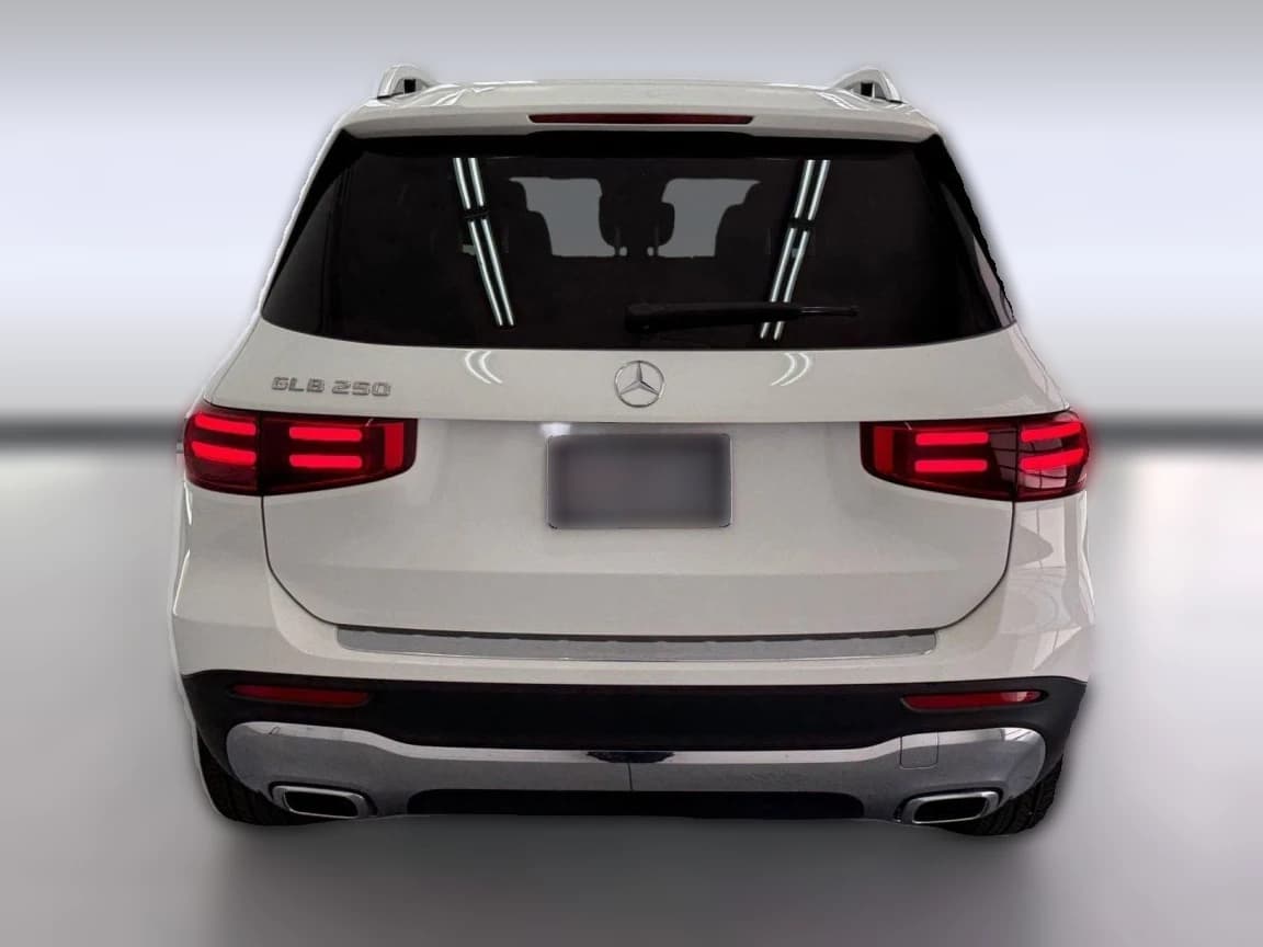 Mercedes-Benz GLB GLB 250 SUV 2026 — side view