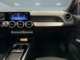 Mercedes-Benz GLB GLB 250 SUV 2026 — side view