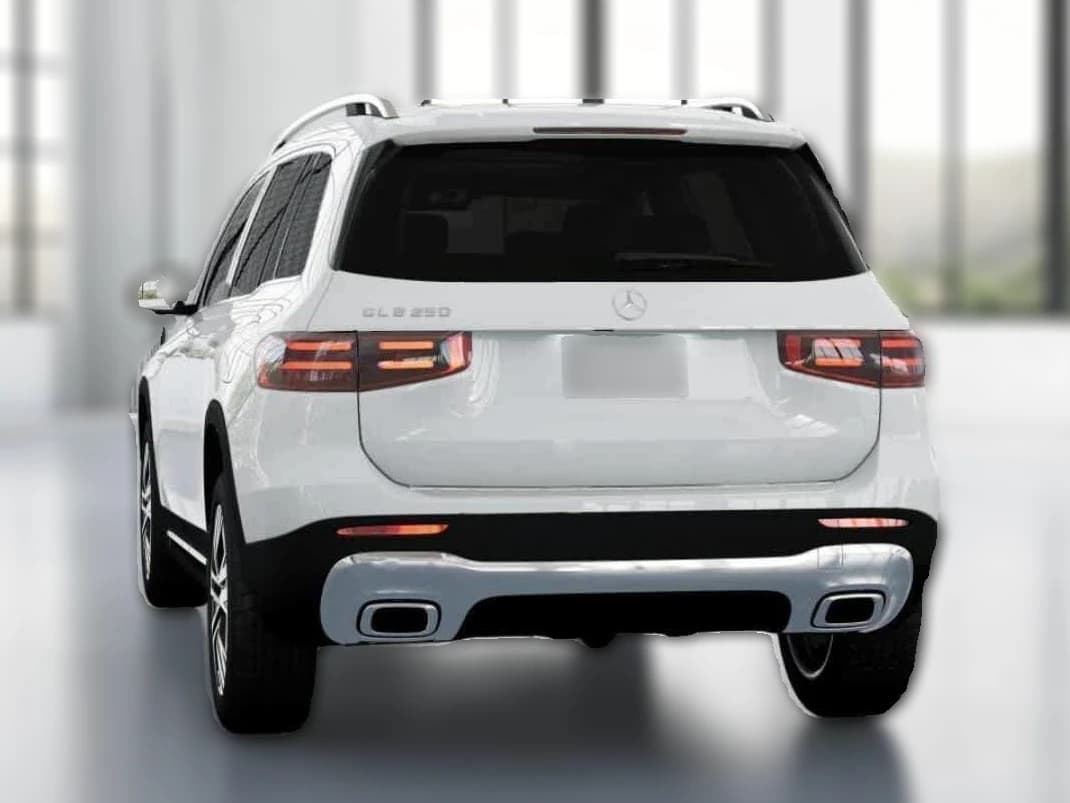 Mercedes-Benz GLB GLB 250 SUV 2026 — side view