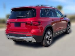 Mercedes-Benz GLB GLB 250 SUV 2026 — side view