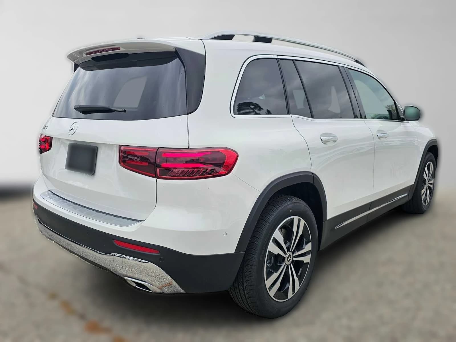Mercedes-Benz GLB GLB 250 SUV 2026 — side view