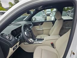 Mercedes-Benz GLB GLB 250 SUV 2026 — side view