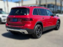 Mercedes-Benz GLB GLB 250 SUV 2026 — side view