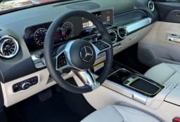 Mercedes-Benz GLB GLB 250 SUV 2026 — side view