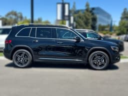 Mercedes-Benz GLB GLB 250 SUV 2026 — side view