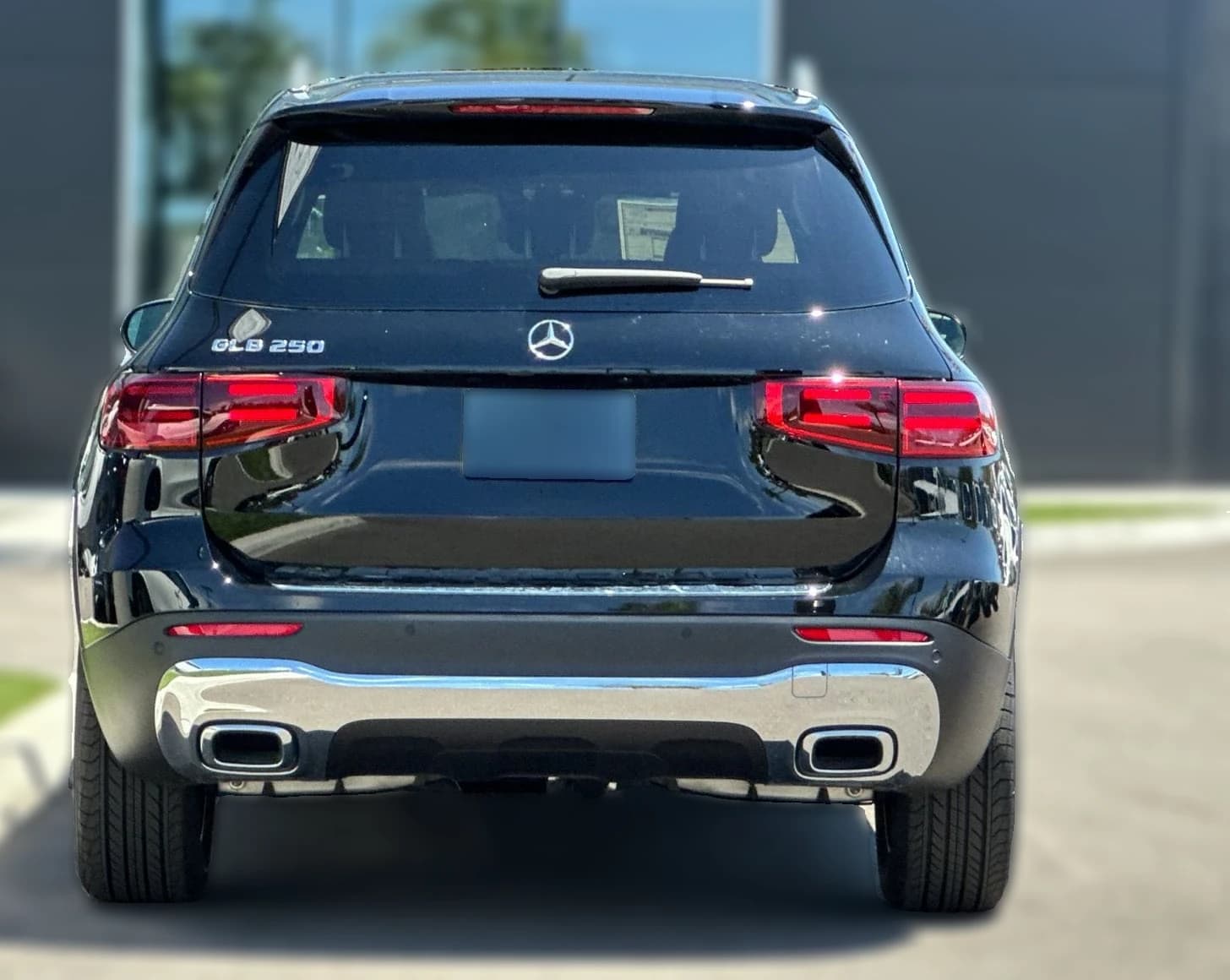 Mercedes-Benz GLB GLB 250 SUV 2026 — side view