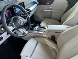 Mercedes-Benz GLB GLB 250 SUV 2026 — side view