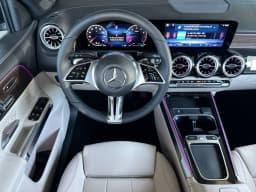 Mercedes-Benz GLB GLB 250 SUV 2026 — side view