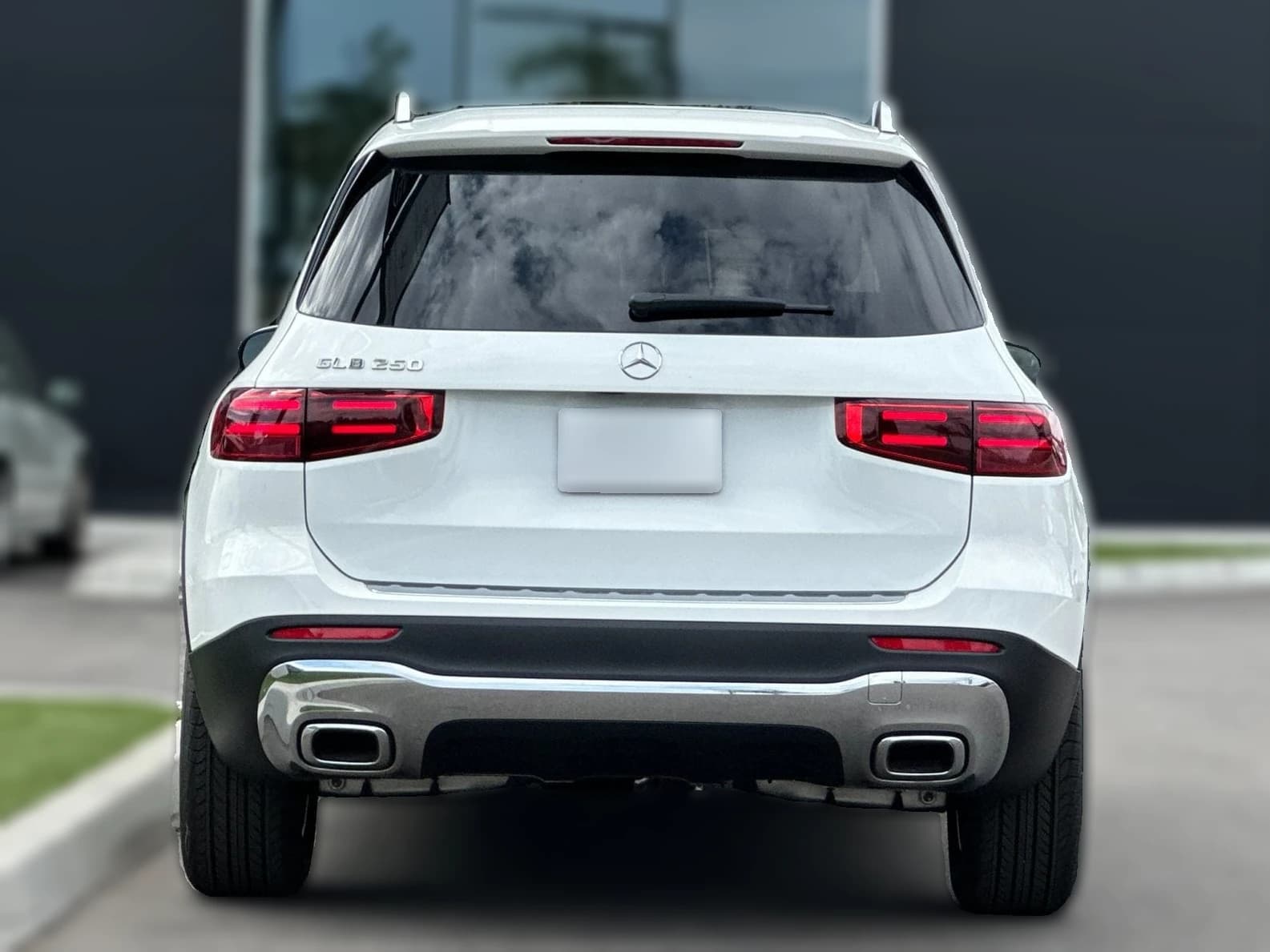 Mercedes-Benz GLB GLB 250 SUV 2026 — side view
