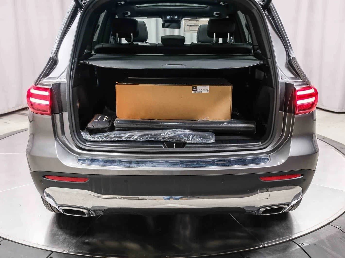 Mercedes-Benz GLB GLB 250 SUV 2026 — side view