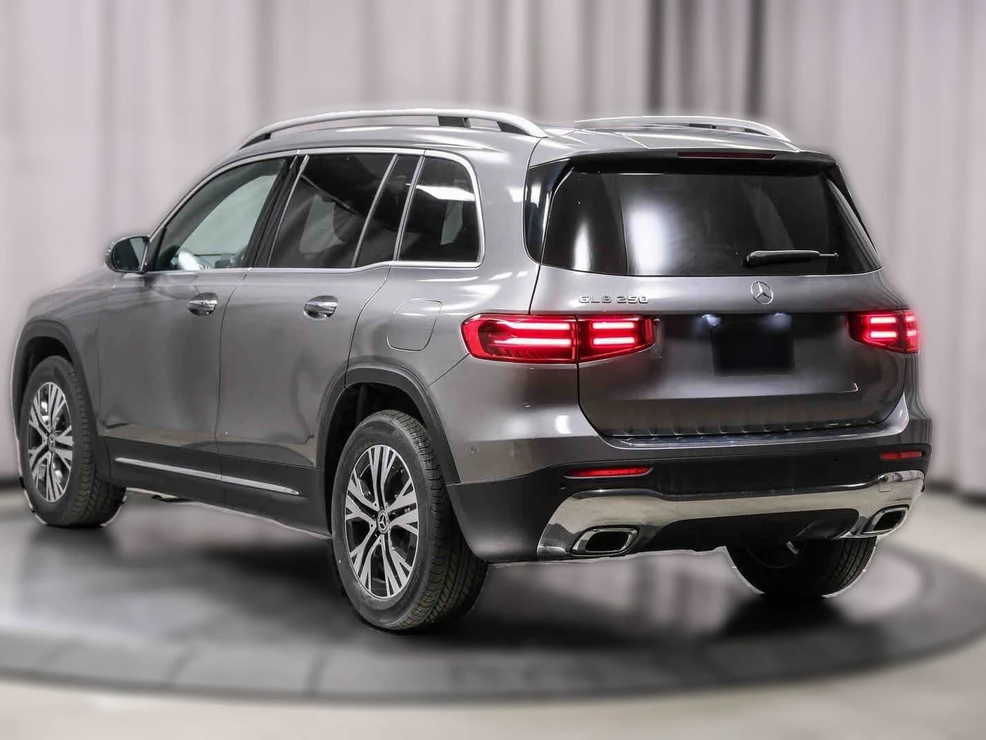 Mercedes-Benz GLB GLB 250 SUV 2026 — side view