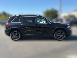 Mercedes-Benz GLB GLB 250 SUV 2026 — side view