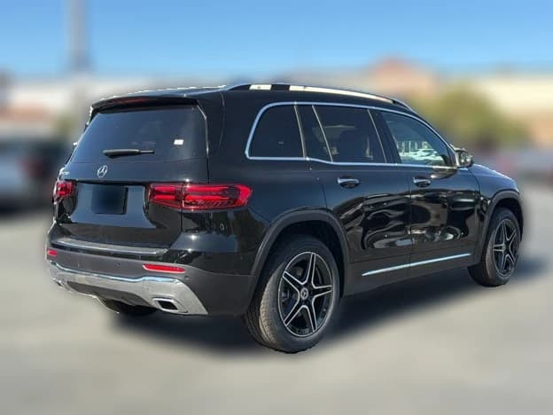 Mercedes-Benz GLB GLB 250 SUV 2026 — side view