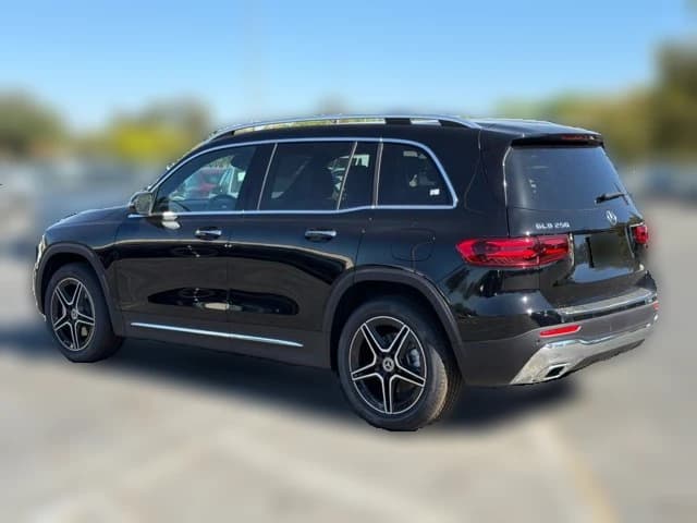 Mercedes-Benz GLB GLB 250 SUV 2026 — side view