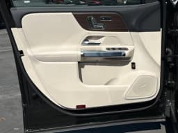 Mercedes-Benz GLB GLB 250 SUV 2026 — side view