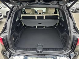 Mercedes-Benz GLB GLB 250 SUV 2026 — side view