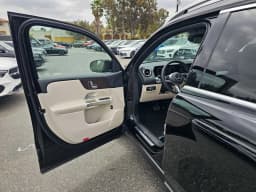 Mercedes-Benz GLB GLB 250 SUV 2026 — side view