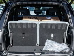 Mercedes-Benz GLB GLB 250 SUV 2026 — side view